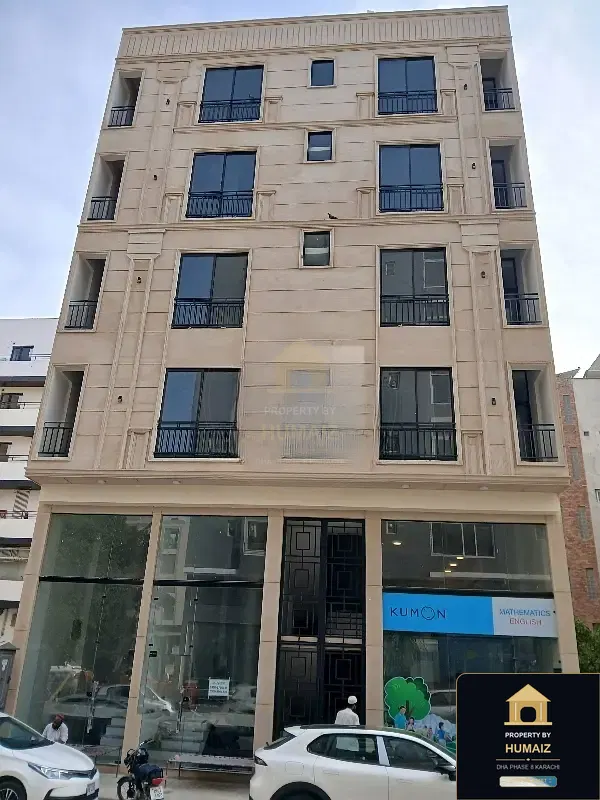3-Bedroom Luxury Apartment (Boulevard Facing, 3 Bath, Suite 2) on Al-Murtaza Commercial For Sale in DHA Phase 8 Karachi — Photograph 2
