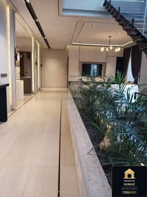1,000 Sq. Yd. 6-Bedroom Luxury Villa (West Open, 6 Bath, Residence 12) in DHA Phase 8 For Sale in DHA Phase 8 Karachi — Photograph 5