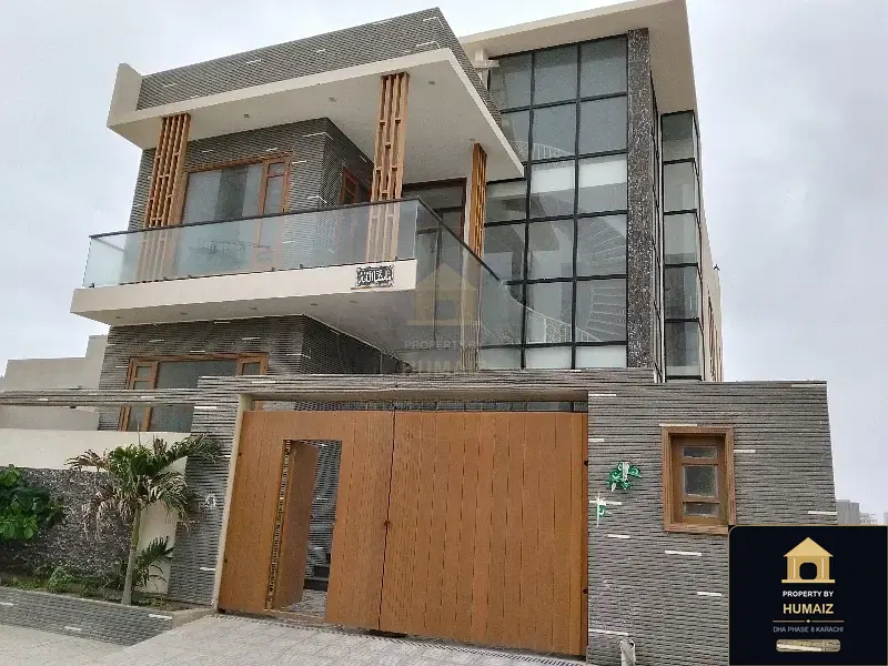 300 Sq. Yd. 4-Bedroom Luxury Villa (Basement, 4 Bath, Residence 3) in Khayaban-e-Sahil For Sale in DHA Phase 8 Karachi — Photograph 2