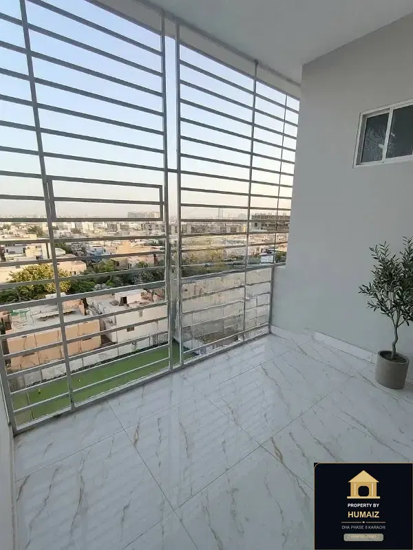 3-Bedroom Luxury Apartment (3 Bath, Suite 50) on Al-Murtaza Commercial For Sale in DHA Phase 8 Karachi — Photograph 5