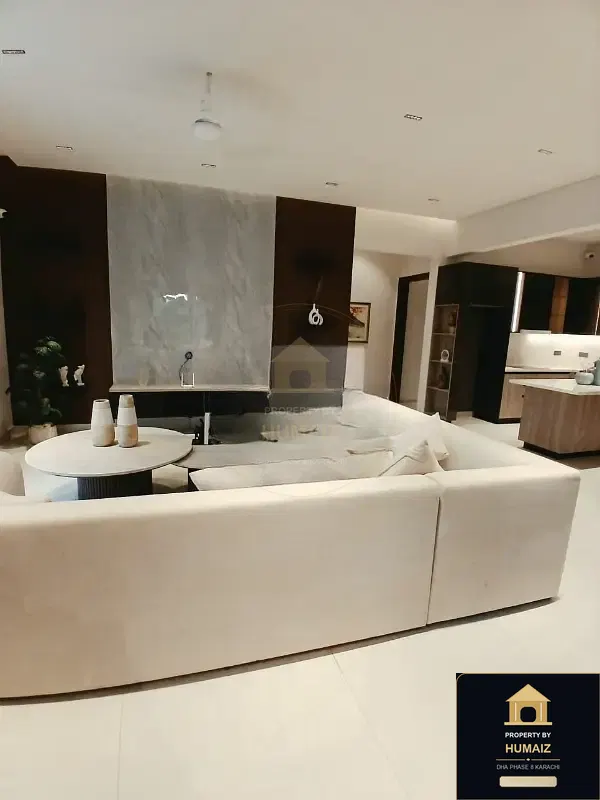 500 Sq. Yd. 5-Bedroom Luxury Villa (Private Pool, 6 Bath, Residence 37) in DHA Phase 8 For Sale in DHA Phase 8 Karachi — Photograph 4
