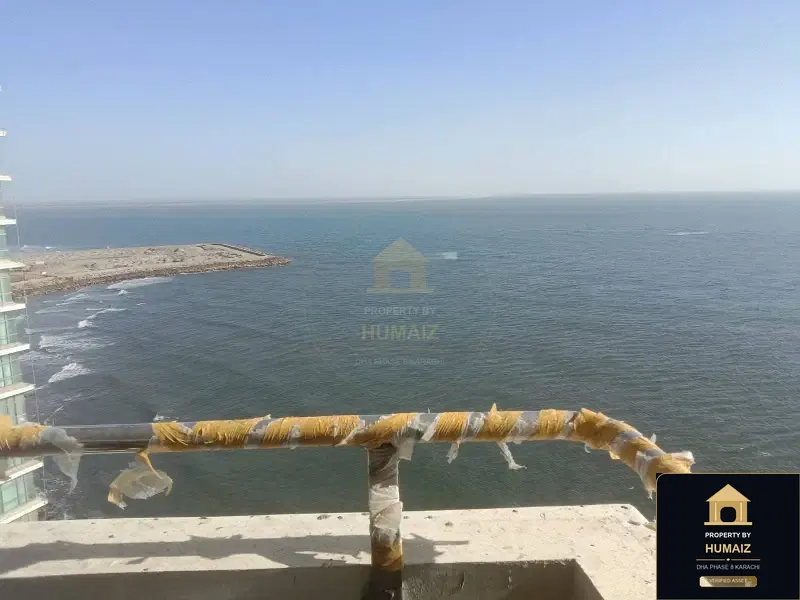 3-Bedroom Luxury Apartment (4 Bath, Suite 26) at Pearl Towers For Sale in DHA Phase 8 Karachi — Photograph 2