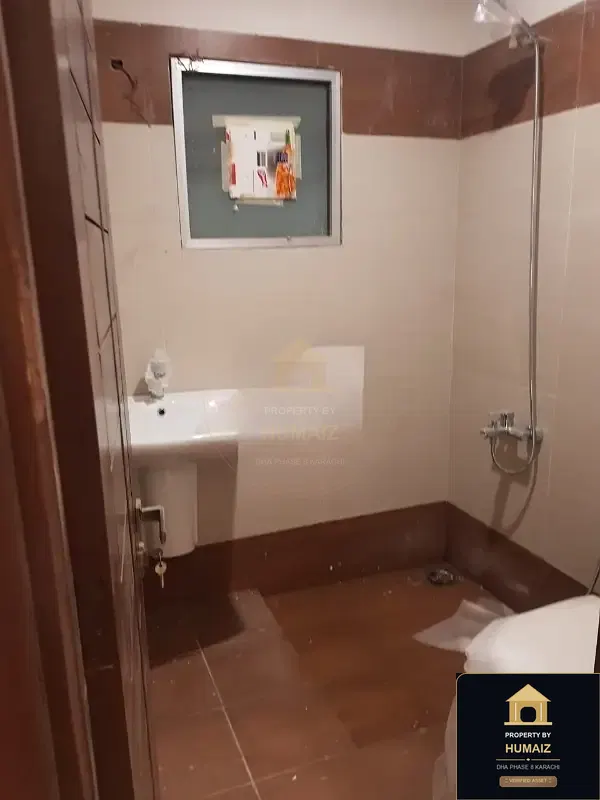 3-Bedroom Luxury Apartment (Brand New, 3 Bath, Suite 1) on Al-Murtaza Commercial For Sale in DHA Phase 8 Karachi — Photograph 4