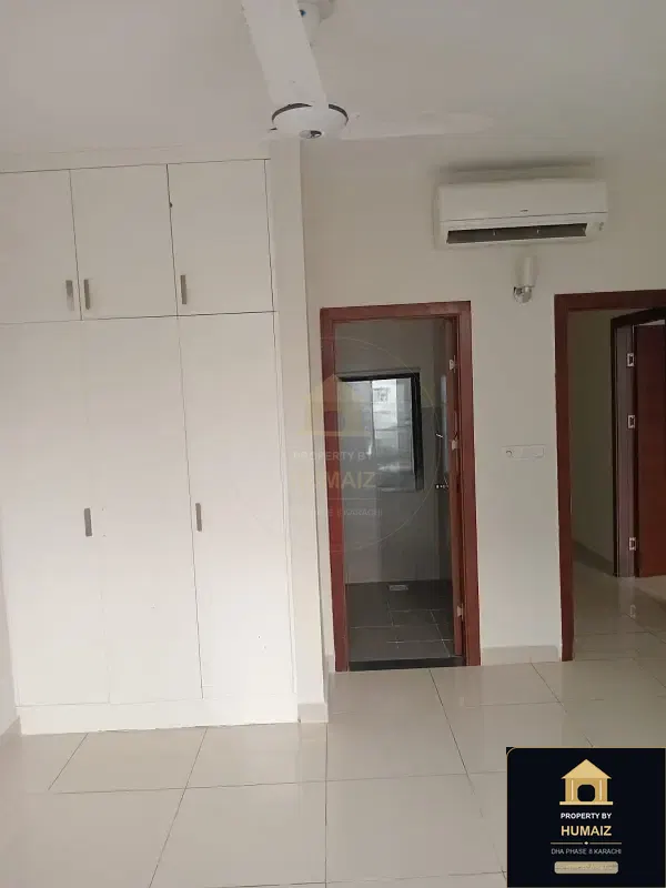 4-Bedroom Luxury Apartment (Sea Facing, 6 Bath, Suite 1) at Coral Towers For Rent in DHA Phase 8 Karachi — Photograph 4