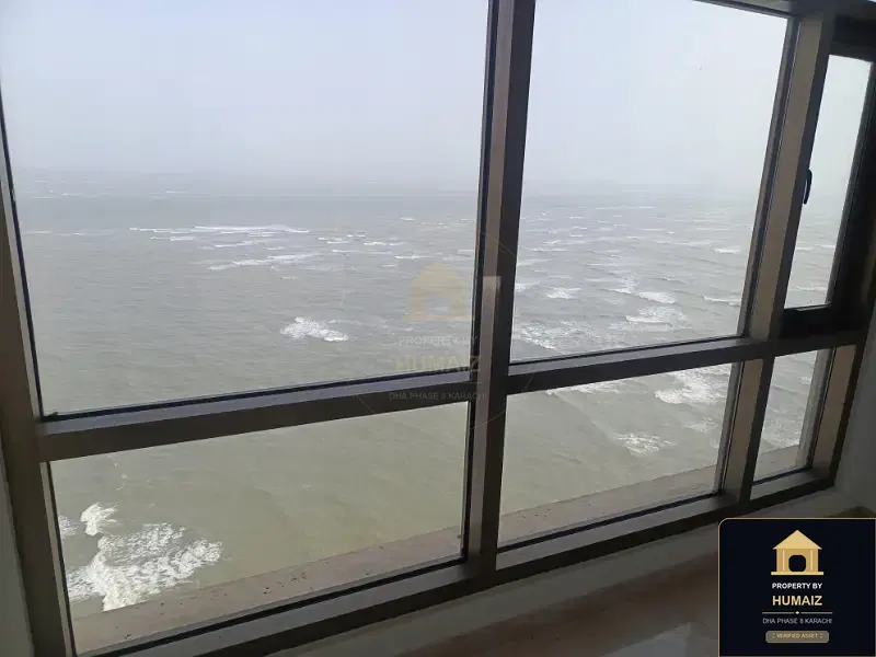 3-Bedroom Luxury Apartment (Sea Facing, 5 Bath, Suite 6) at Pearl Towers For Rent in DHA Phase 8 Karachi — Photograph 3