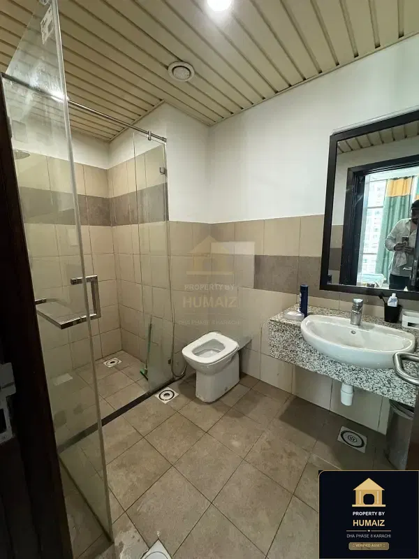 3-Bedroom Luxury Apartment (Sea Facing, 5 Bath, Suite 31) at Pearl Towers For Sale in DHA Phase 8 Karachi — Photograph 5