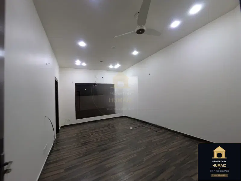 3-Bedroom Upper/Lower Portion (Brand New, 4 Bath, Unit 44) in DHA Phase 8 For Rent in DHA Phase 8 Karachi — Photograph 4