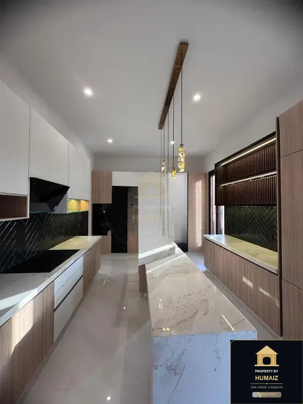 600 Sq. Yd. 6-Bedroom Luxury Villa (Basement, 7 Bath, Residence 3) in DHA Phase 8 For Sale in DHA Phase 8 Karachi — Photograph 8