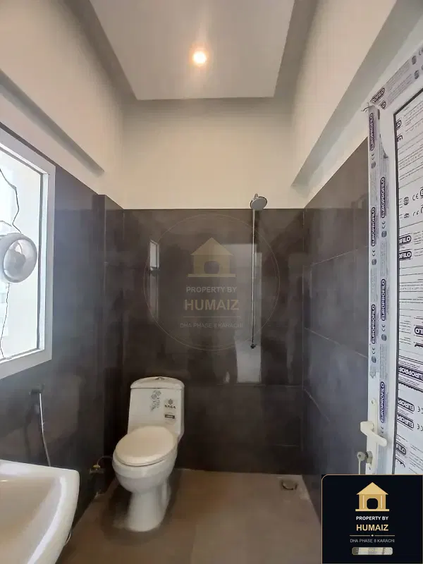 3-Bedroom Luxury Apartment (Brand New, 3 Bath, Suite 1) on Zulfiqar Commercial For Sale in DHA Phase 8 Karachi — Photograph 4