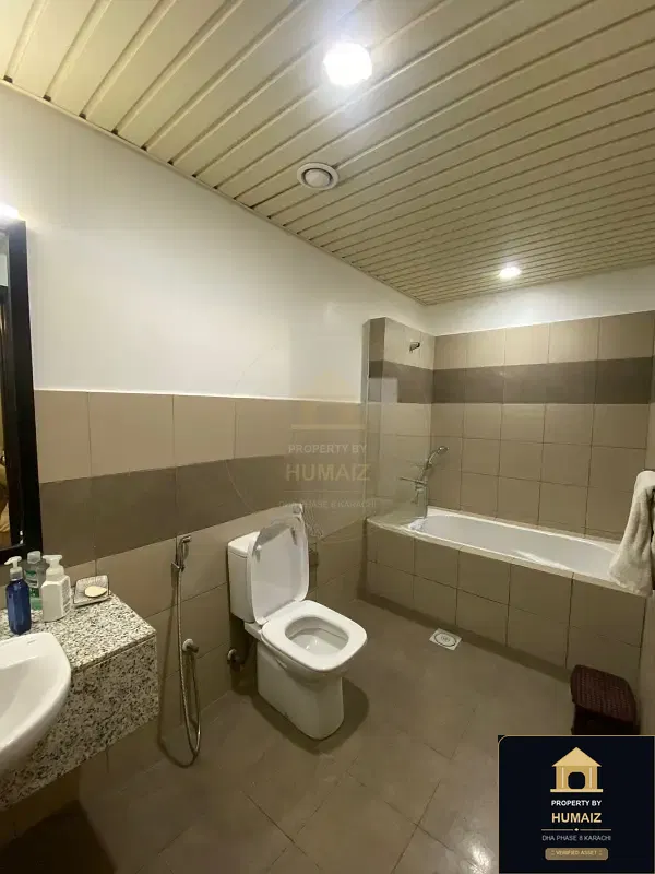2-Bedroom Luxury Apartment (West Open, 4 Bath, Suite 6) at Pearl Towers For Sale in DHA Phase 8 Karachi — Photograph 7
