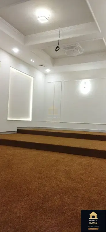 500 Sq. Yd. 6-Bedroom Luxury Villa (Basement, 6 Bath, Residence 45) in DHA Phase 8 For Sale in DHA Phase 8 Karachi — Photograph 4