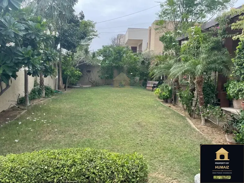 1,000 Sq. Yd. 6-Bedroom Luxury Villa (Private Pool, 6 Bath, Residence 16) in DHA Phase 8 For Rent in DHA Phase 8 Karachi — Photograph 3