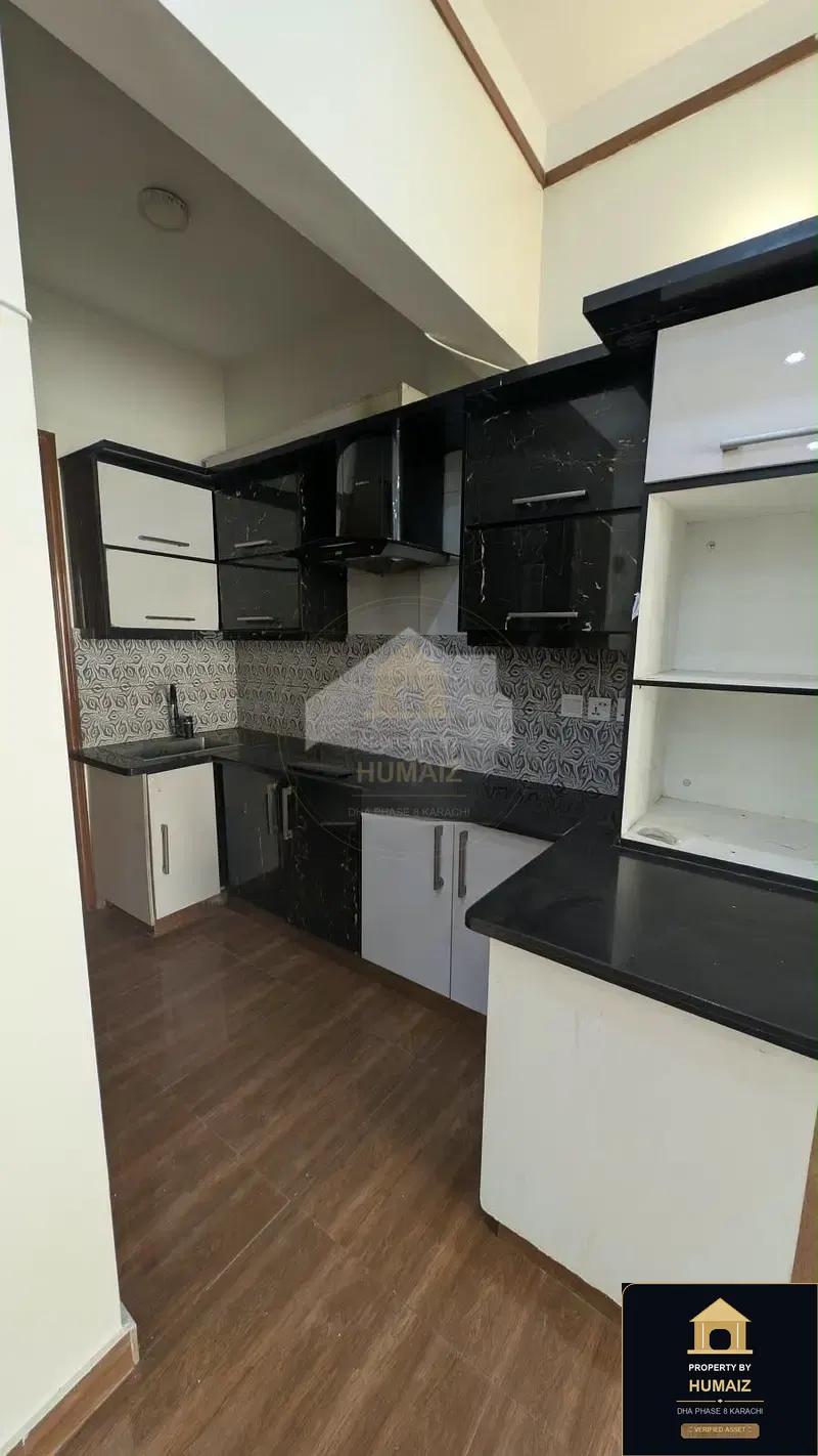 100 Sq. Yd. 4-Bedroom Luxury Villa (Basement, 5 Bath, Residence 19) in DHA Phase 8 For Sale in DHA Phase 8 Karachi — Photograph 8