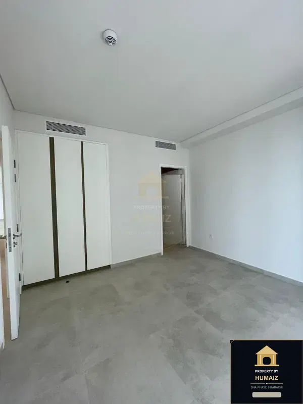 2-Bedroom Luxury Apartment (Sea Facing, 3 Bath, Suite 26) at The Views For Rent in DHA Phase 8 Karachi — Photograph 16