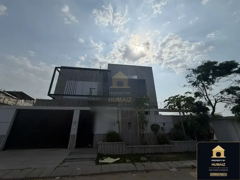 500 Sq. Yd. 6-Bedroom Luxury Villa (Basement, 6 Bath, Residence 145) in DHA Phase 8 For Sale in DHA Phase 8 Karachi — Photograph 2