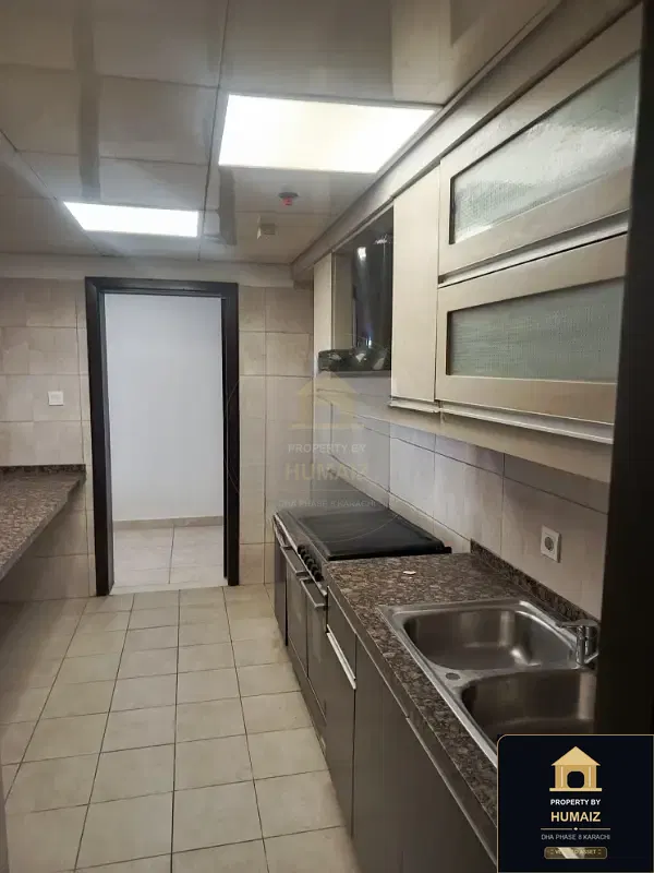 2-Bedroom Luxury Apartment (Sea Facing, 4 Bath, Suite 2) at Pearl Towers For Sale in DHA Phase 8 Karachi — Photograph 27