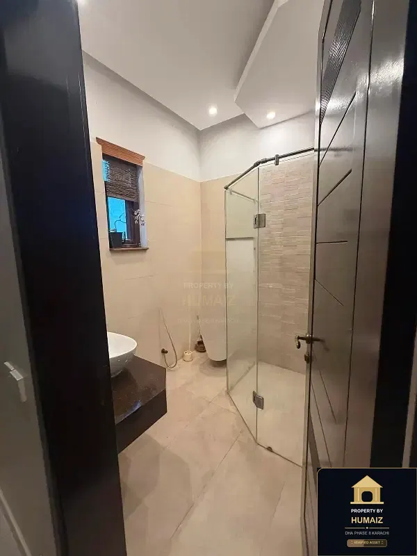 3-Bedroom Upper/Lower Portion (Brand New, 4 Bath, Unit 2) in Zone A For Rent in DHA Phase 8 Karachi — Photograph 5