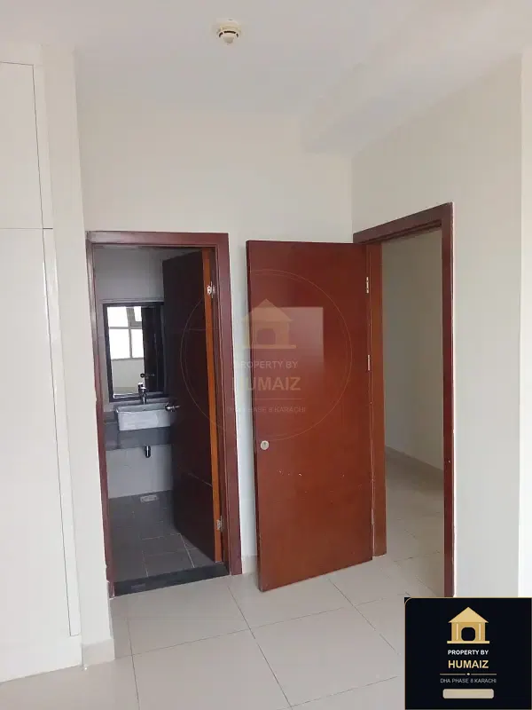 4-Bedroom Luxury Apartment (Sea Facing, 6 Bath, Suite 1) at Coral Towers For Rent in DHA Phase 8 Karachi — Photograph 14