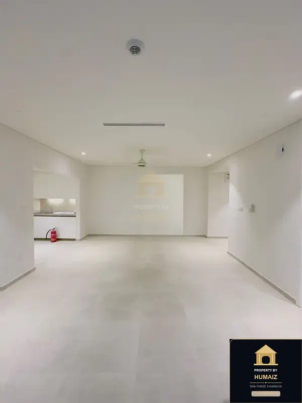 2-Bedroom Luxury Apartment (Sea Facing, 3 Bath, Suite 77) at The Views For Sale in DHA Phase 8 Karachi — Photograph 6