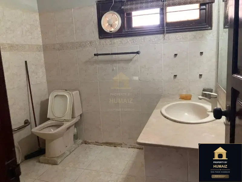 1,632 Sq. Yd. 1-Bedroom Luxury Villa in Zone A For Sale in DHA Phase 8 Karachi — Photograph 11