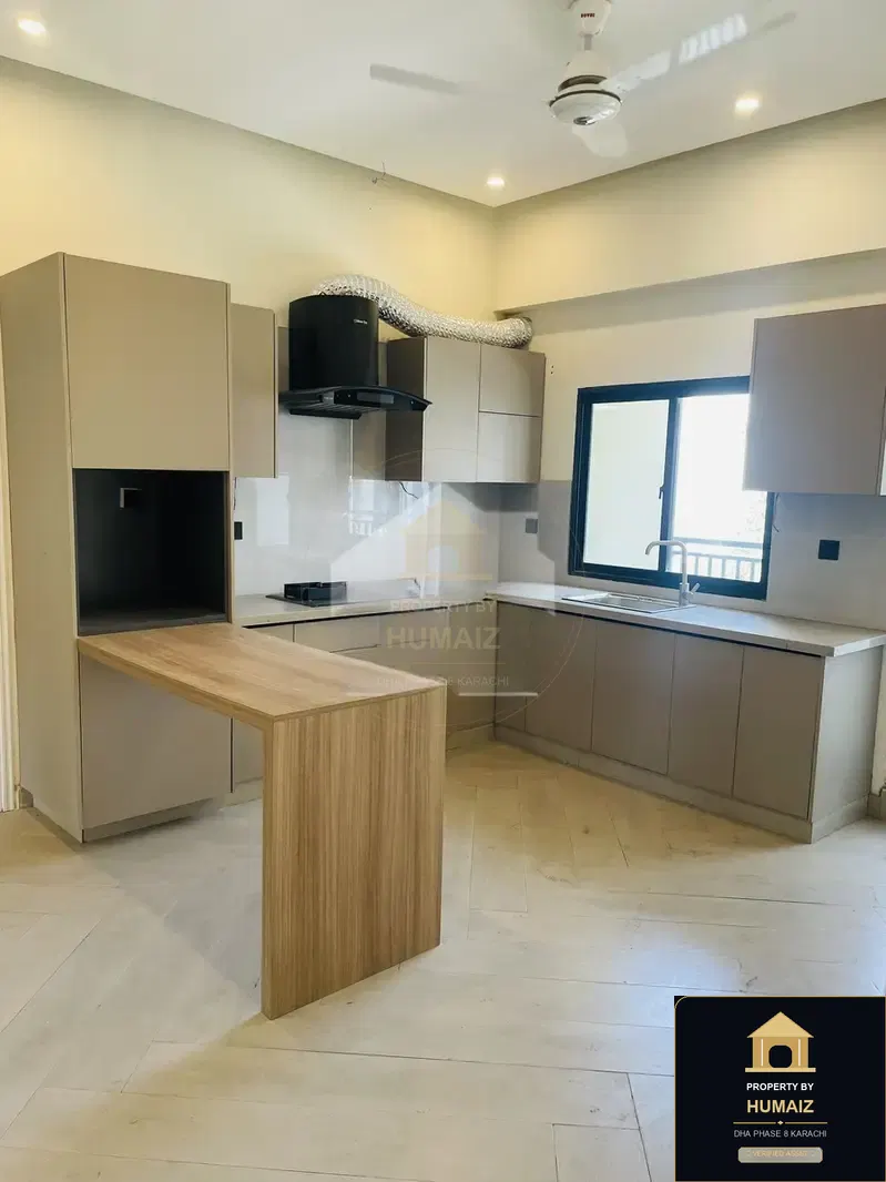 3-Bedroom Luxury Apartment (Brand New, 4 Bath, Suite 21) in DHA Phase 8 For Sale in DHA Phase 8 Karachi — Photograph 8