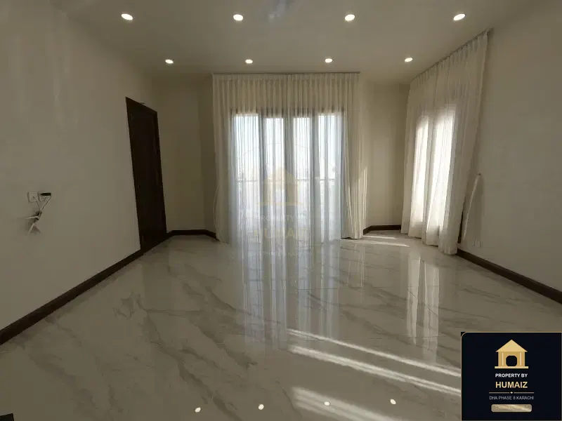 1,000 Sq. Yd. 10-Bedroom Luxury Villa on Khayaban-e-Ghalib For Sale in DHA Phase 8 Karachi — Photograph 8