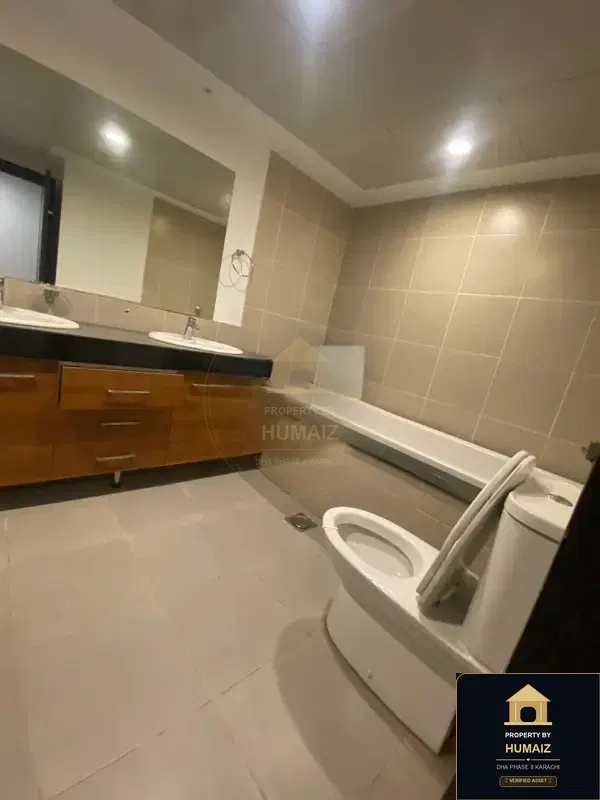 2-Bedroom Luxury Apartment (Sea Facing, 4 Bath, Suite 6) at Coral Towers For Sale in DHA Phase 8 Karachi — Photograph 6