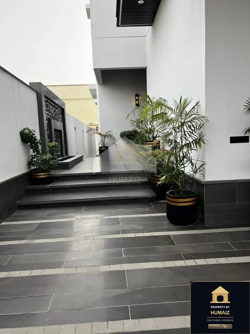 666 Sq. Yd. 6-Bedroom Luxury Villa (Private Pool, 6 Bath, Residence 1) in Zone A For Sale in DHA Phase 8 Karachi — Photograph 30