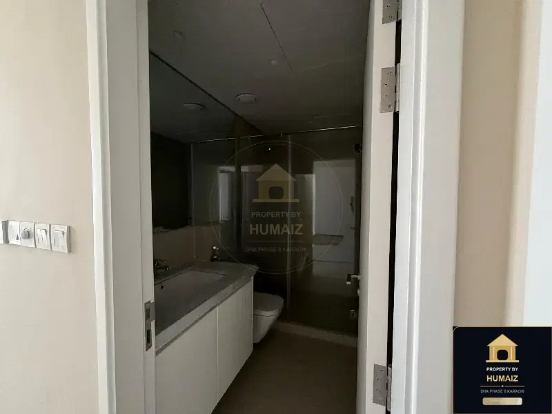 2-Bedroom Luxury Apartment (Sea Facing, 3 Bath, Suite 6) at The Views For Rent in DHA Phase 8 Karachi — Photograph 9