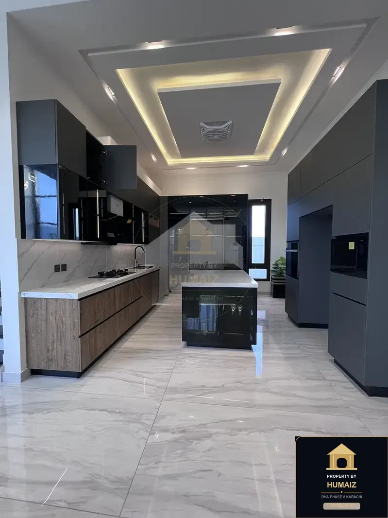 500 Sq. Yd. 7-Bedroom Luxury Villa in Khayaban-e-Iqbal For Sale in DHA Phase 8 Karachi — Photograph 5