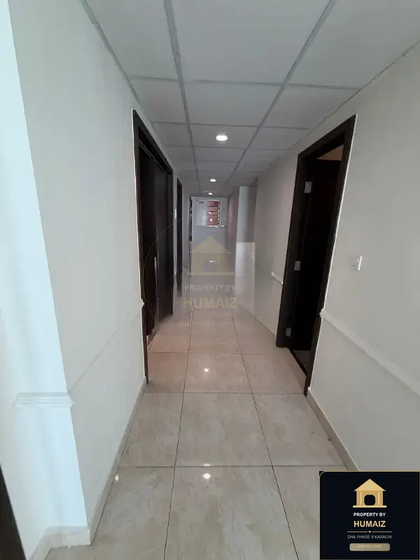3-Bedroom Luxury Apartment (Sea Facing, 5 Bath, Suite 10) at Pearl Towers For Sale in DHA Phase 8 Karachi — Photograph 16