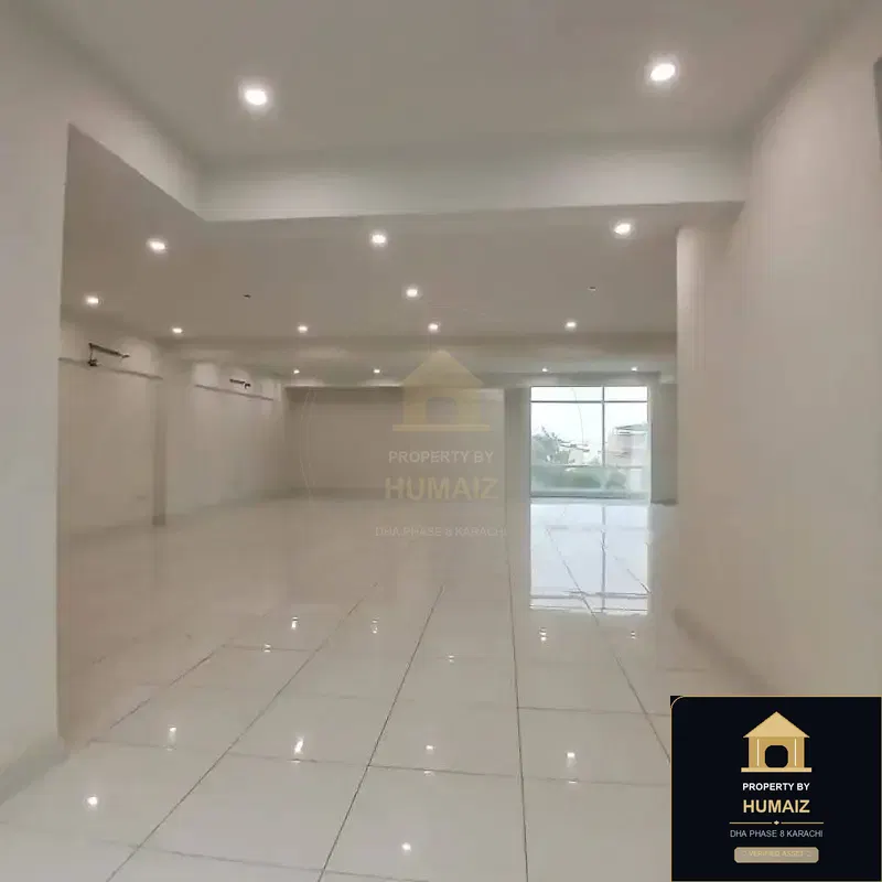 183 Sq. Yd. Commercial Building in DHA Phase 8 For Sale in DHA Phase 8 Karachi — Photograph 4