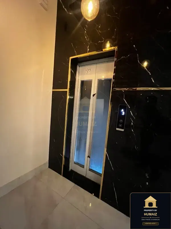 500 Sq. Yd. 5-Bedroom Luxury Villa (West Open, 6 Bath, Residence 28) in DHA Phase 8 For Sale in DHA Phase 8 Karachi — Photograph 7