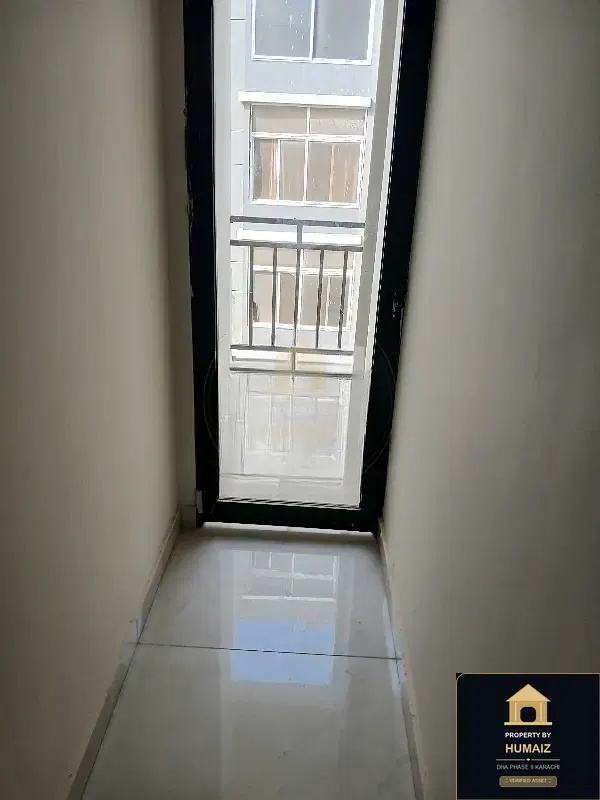 3-Bedroom Luxury Apartment (Boulevard Facing, 3 Bath, Suite 2) on Al-Murtaza Commercial For Sale in DHA Phase 8 Karachi — Photograph 14