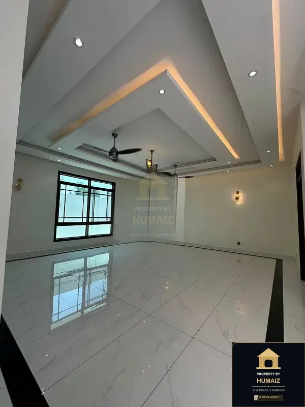 1,000 Sq. Yd. 6-Bedroom Luxury Villa (Basement, 6 Bath, Residence 60) in DHA Phase 8 For Sale in DHA Phase 8 Karachi — Photograph 23