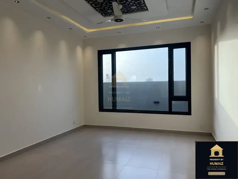 300 Sq. Yd. 5-Bedroom Luxury Villa (West Open, 5 Bath, Residence 4) in DHA Phase 8 For Sale in DHA Phase 8 Karachi — Photograph 3