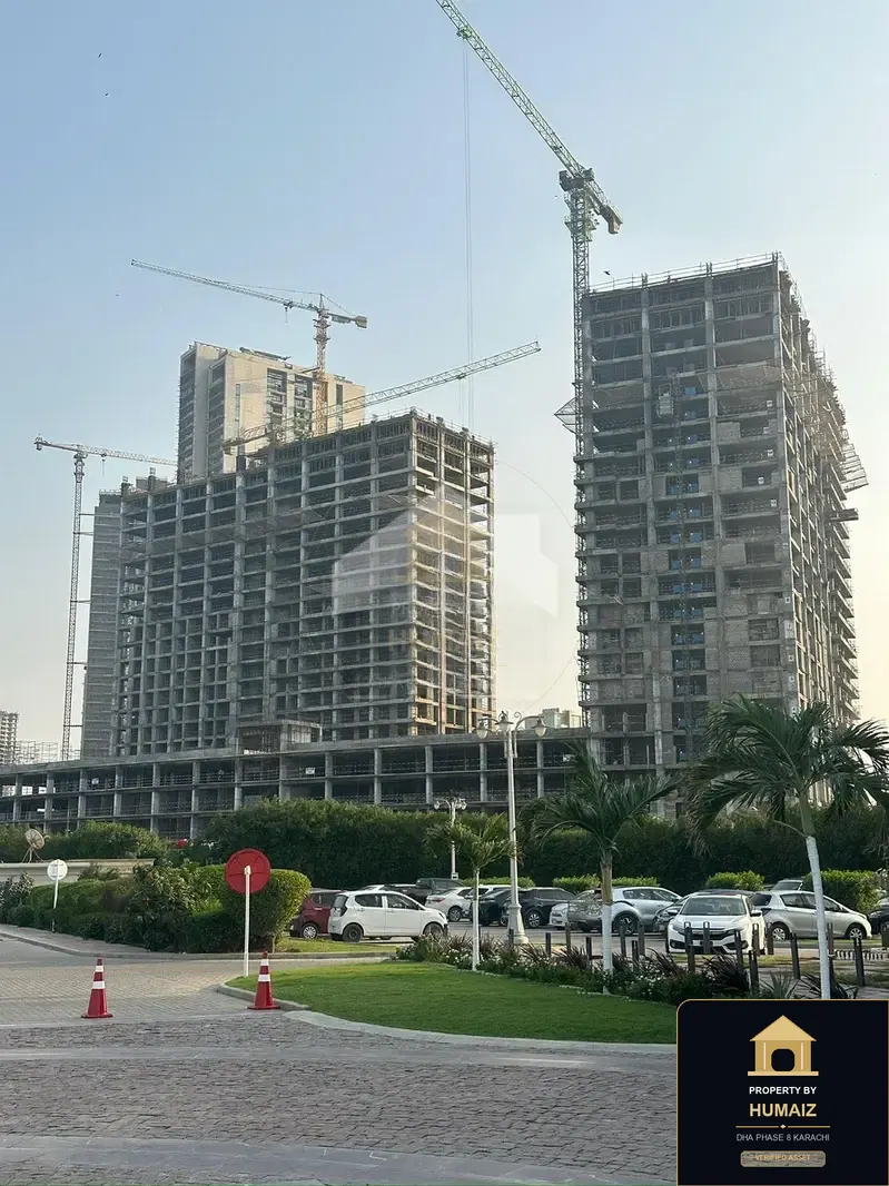 3-Bedroom Luxury Apartment (Sea Facing, 4 Bath, Suite 2) at Park Edge For Sale in DHA Phase 8 Karachi — Photograph 2