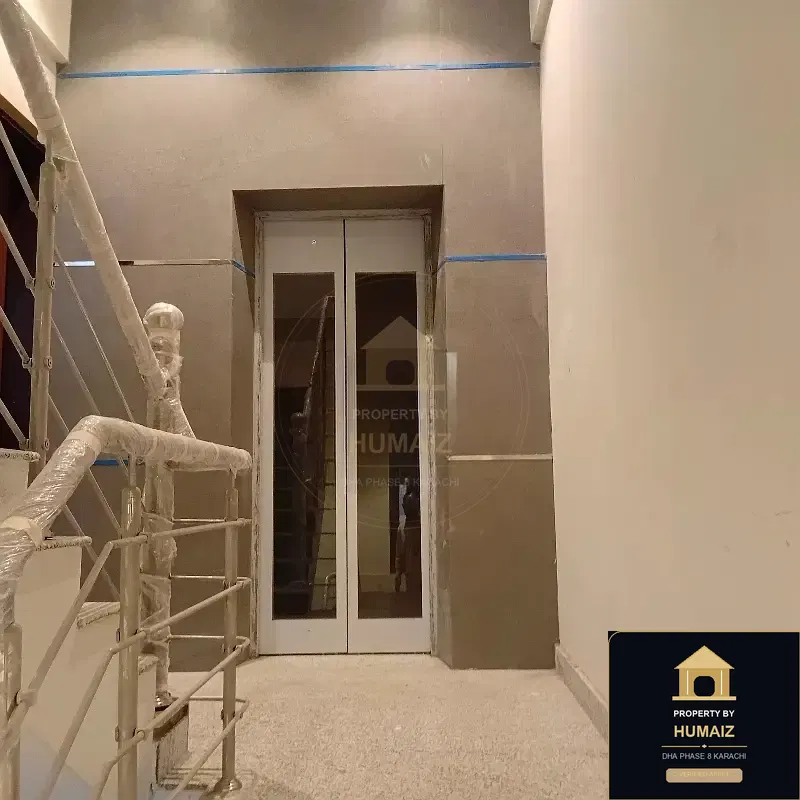 100 Sq. Yd. Commercial Building (Basement, Unit 11) on Al-Murtaza Commercial For Rent in DHA Phase 8 Karachi — Photograph 11