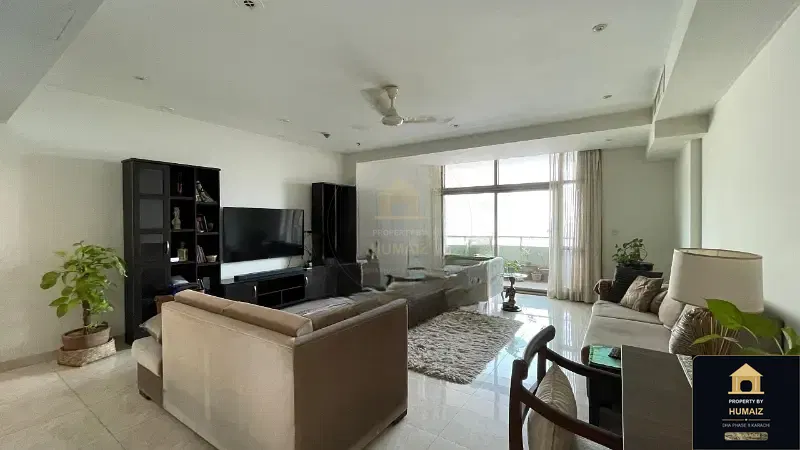 2-Bedroom Luxury Apartment (Boulevard Facing, 4 Bath, Suite 8) at Pearl Towers For Sale in DHA Phase 8 Karachi — Photograph 4