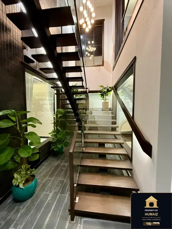 500 Sq. Yd. 5-Bedroom Luxury Villa (Private Pool, 6 Bath, Residence 1) in Khayaban-e-Shujaat For Sale in DHA Phase 8 Karachi — Photograph 17