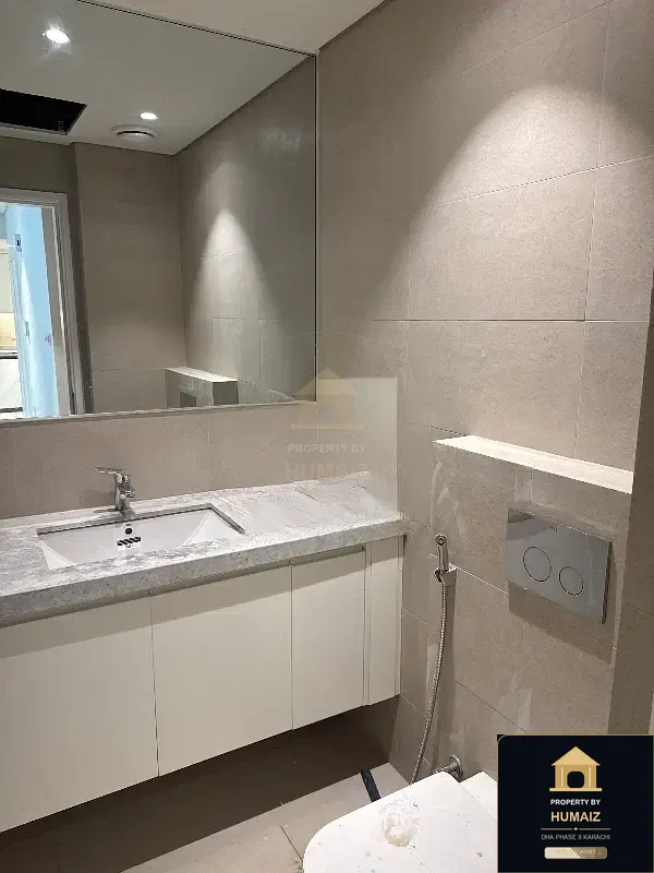2-Bedroom Luxury Apartment (Sea Facing, 3 Bath, Suite 9) at The Views For Rent in DHA Phase 8 Karachi — Photograph 3