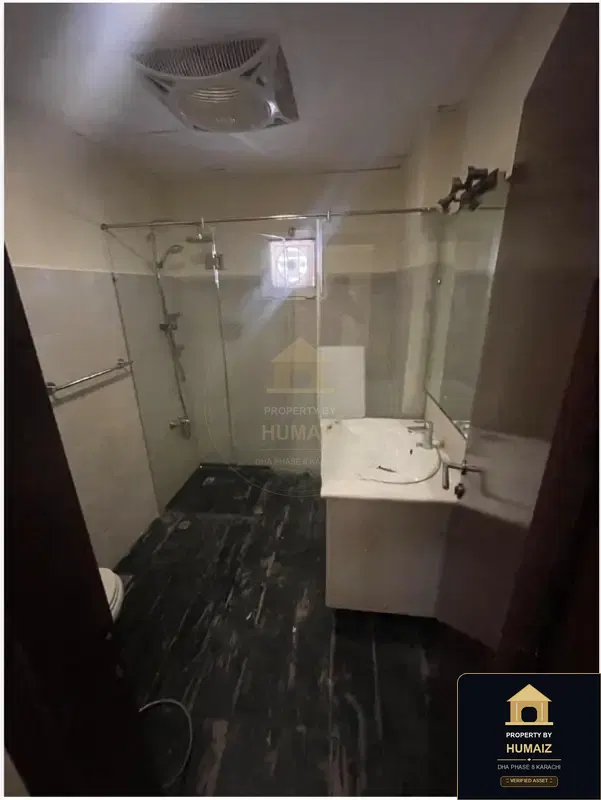 4-Bedroom Luxury Apartment (Corner, 5 Bath, Suite 21) at Creek Vistas For Rent in DHA Phase 8 Karachi — Photograph 8