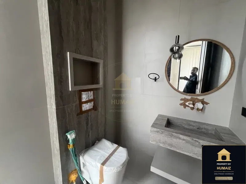 500 Sq. Yd. 5-Bedroom Luxury Villa (Private Pool, 5 Bath, Residence 42) in DHA Phase 8 For Sale in DHA Phase 8 Karachi — Photograph 3