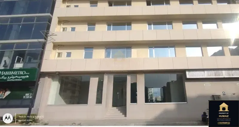 306 Sq. Yd. Commercial Retail Shop on Zulfiqar Commercial For Rent in DHA Phase 8 Karachi — Photograph 4