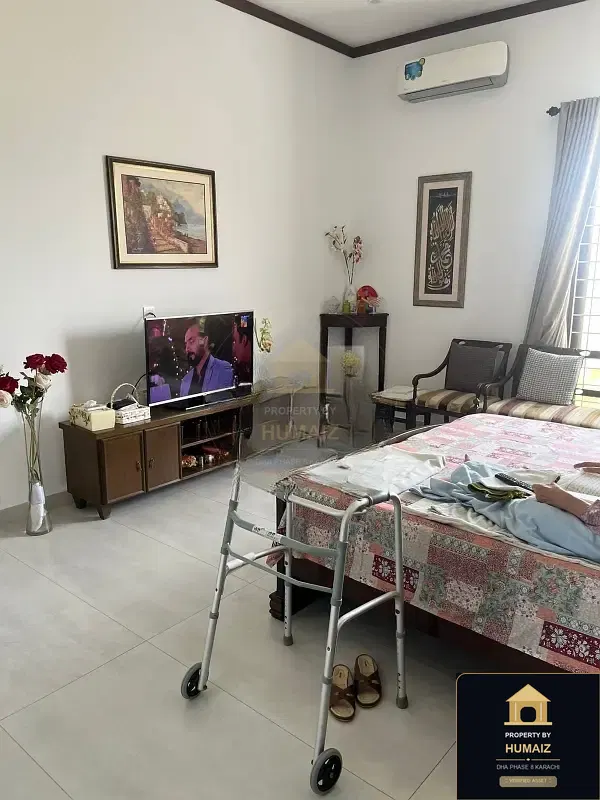 700 Sq. Yd. 6-Bedroom Luxury Villa in DHA Phase 8 For Sale in DHA Phase 8 Karachi — Photograph 13