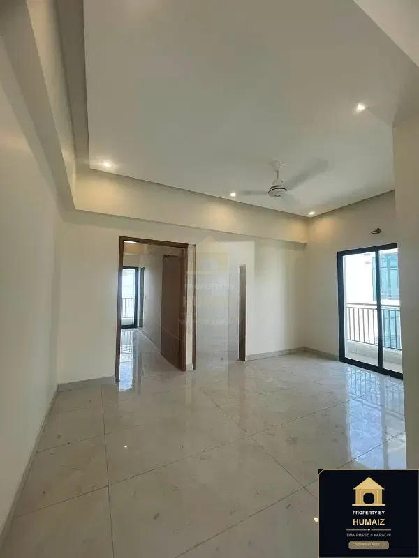 3-Bedroom Luxury Apartment (Corner, 3 Bath, Suite 12) on Al-Murtaza Commercial For Rent in DHA Phase 8 Karachi — Photograph 12