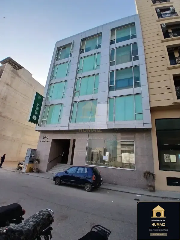 200 Sq. Yd. Commercial Building (Basement, Unit 2) on Al-Murtaza Commercial For Sale in DHA Phase 8 Karachi — Photograph 3