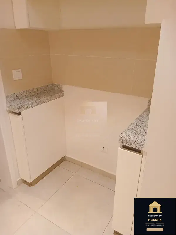 3-Bedroom Luxury Apartment (Sea Facing, 4 Bath, Suite 24) at The Views For Rent in DHA Phase 8 Karachi — Photograph 15