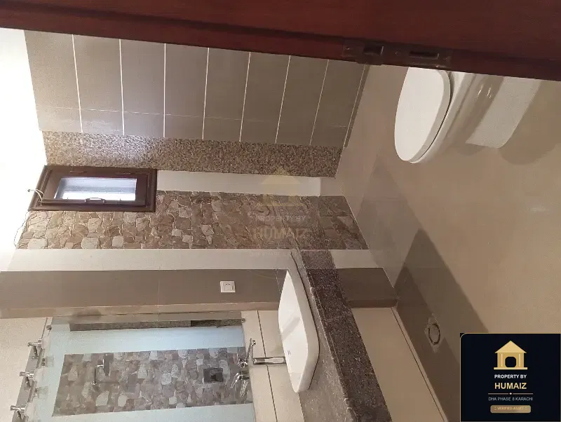500 Sq. Yd. 6-Bedroom Luxury Villa (West Open, 6 Bath, Residence 40) in DHA Phase 8 For Rent in DHA Phase 8 Karachi — Photograph 8