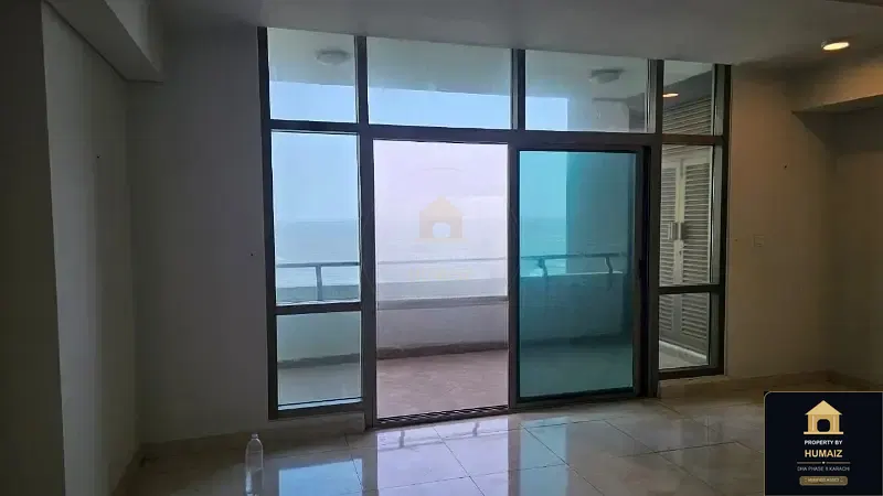 2-Bedroom Luxury Apartment (Sea Facing, 4 Bath, Suite 1) at Pearl Towers For Sale in DHA Phase 8 Karachi — Photograph 2